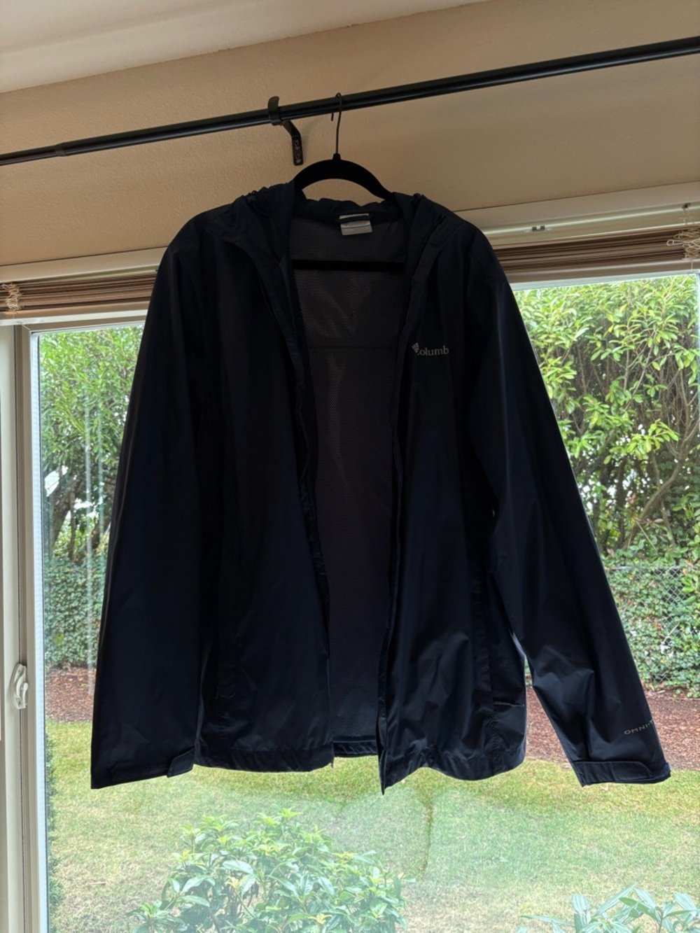 Columbia Men's Dark Navy Hooded Raincoat